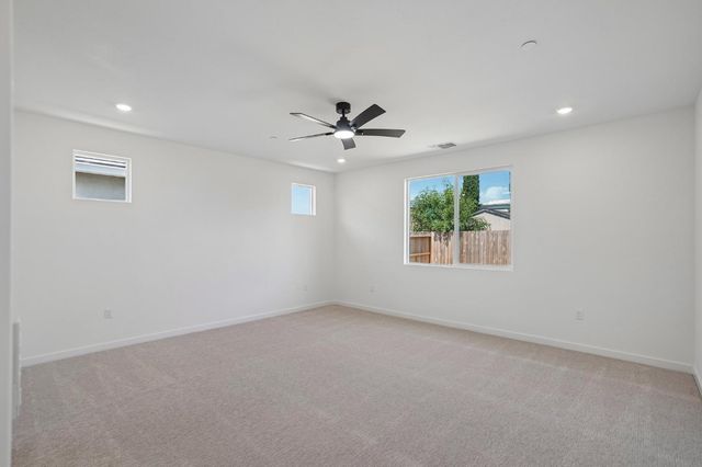 1639 Hansen Ranch Rd, Olivehurst, CA 95961