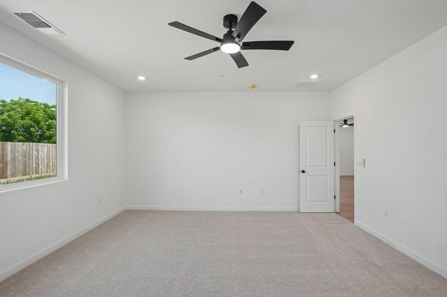 1639 Hansen Ranch Rd, Olivehurst, CA 95961