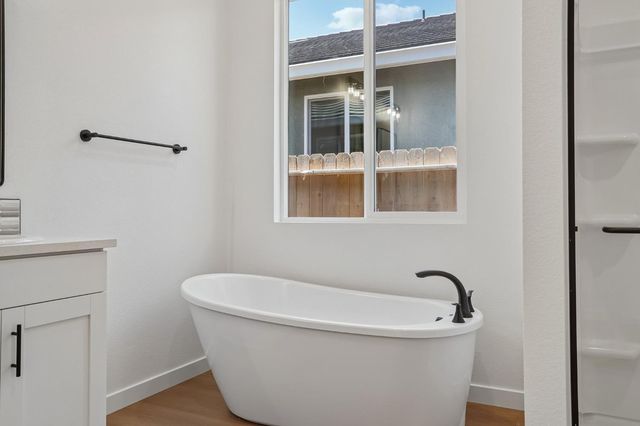 1639 Hansen Ranch Rd, Olivehurst, CA 95961