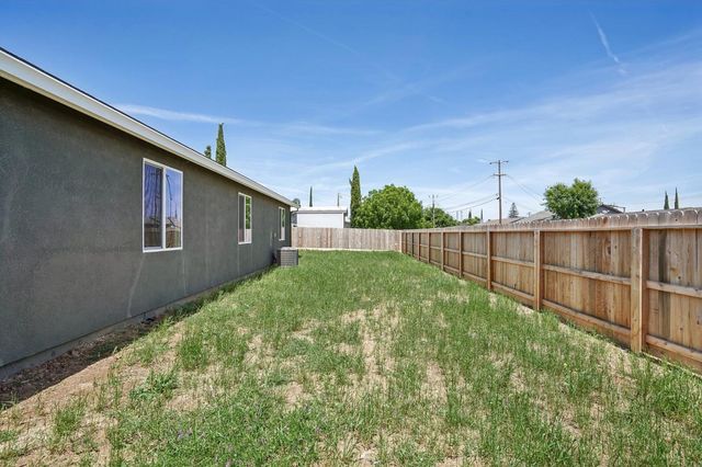 1639 Hansen Ranch Rd, Olivehurst, CA 95961
