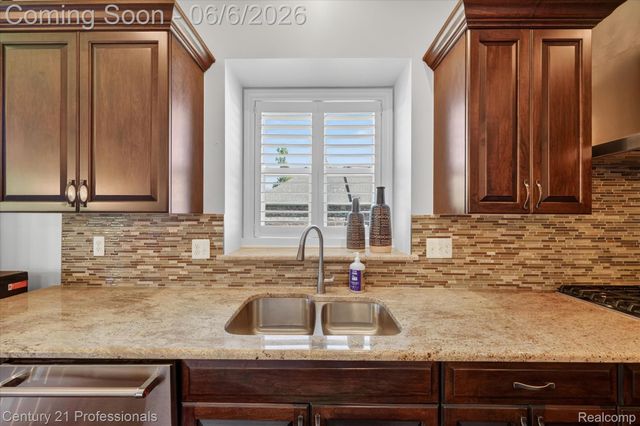 2212 Heidi Drive, Addison Township, MI 48370