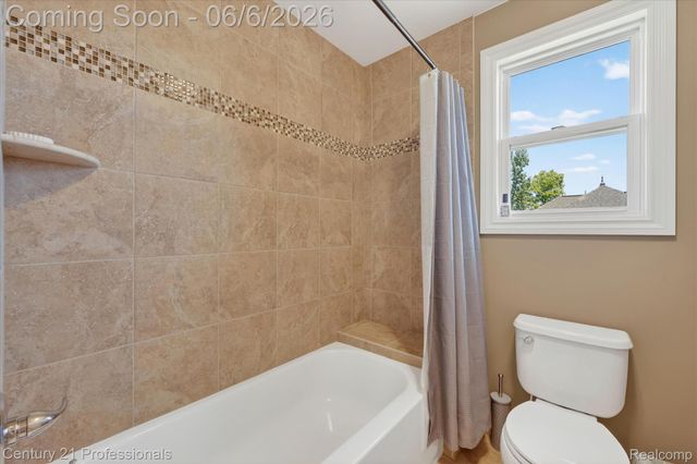 2212 Heidi Drive, Addison Township, MI 48370