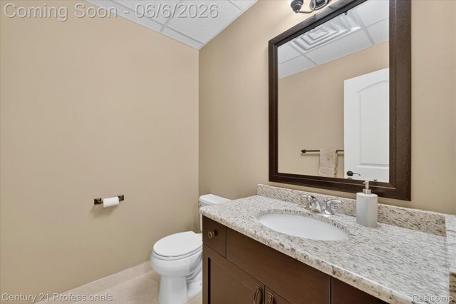2212 Heidi Drive, Addison Township, MI 48370