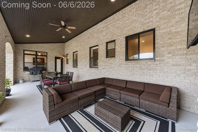 2212 Heidi Drive, Addison Township, MI 48370