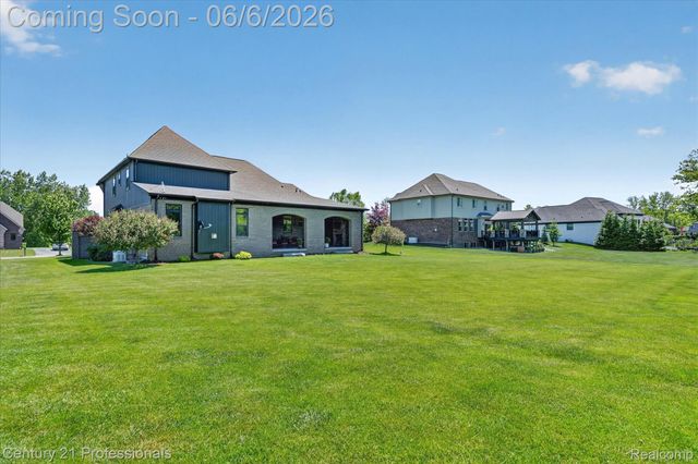 2212 Heidi Drive, Addison Township, MI 48370