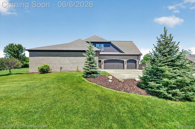 2212 Heidi Drive, Addison Township, MI 48370