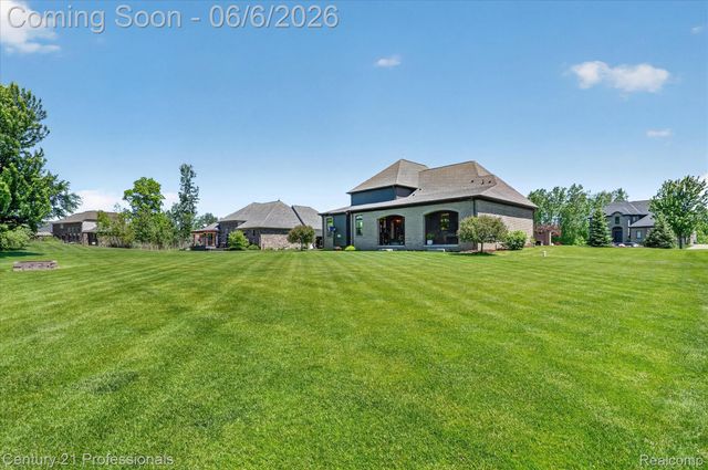2212 Heidi Drive, Addison Township, MI 48370