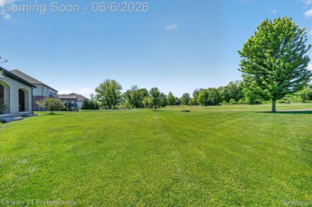 2212 Heidi Drive, Addison Township, MI 48370
