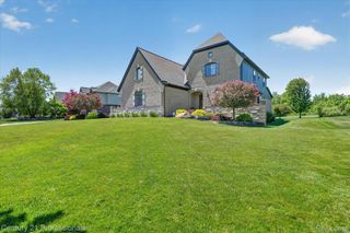 2212 Heidi Drive, Addison Township, MI 48370