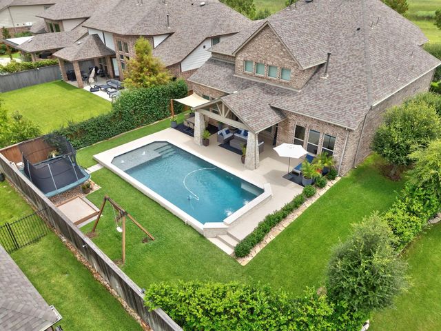 51 Springtime Creek Drive, The Woodlands, TX 77354