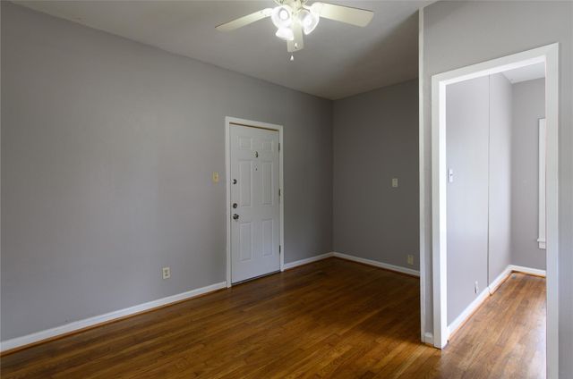 4620 Clay B, Houston, TX 77023