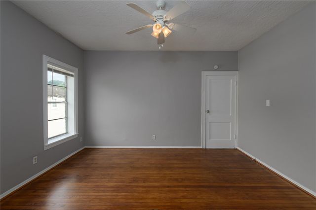 4620 Clay B, Houston, TX 77023
