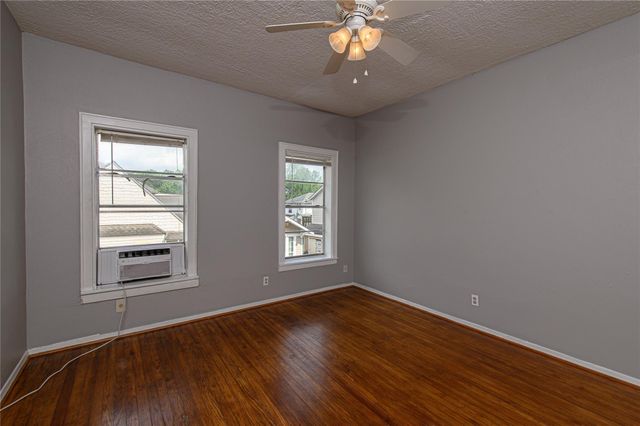 4620 Clay B, Houston, TX 77023