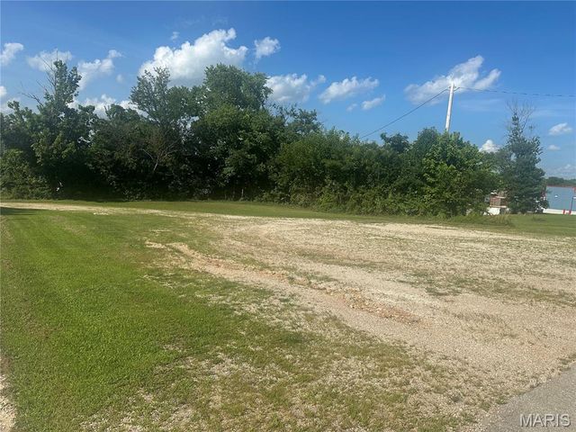 4 S Tower Street, Salem, MO 65560