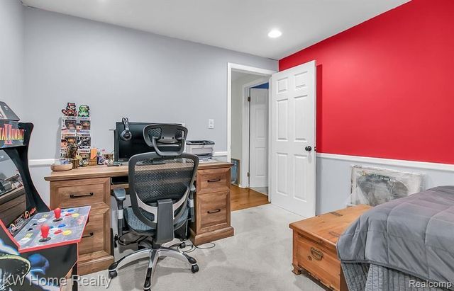 6572 Spruce Drive, Bloomfield Hills, MI 48301