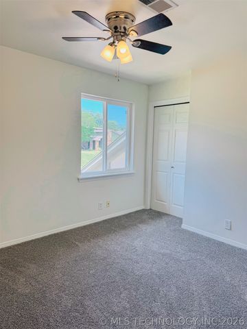 2502 W Driftwood Drive, Claremore, OK 74017