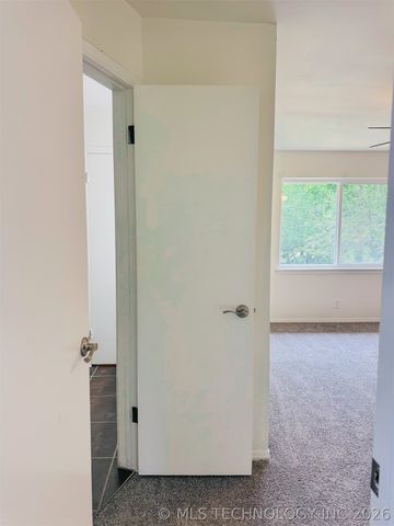 2502 W Driftwood Drive, Claremore, OK 74017
