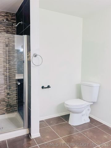 2502 W Driftwood Drive, Claremore, OK 74017