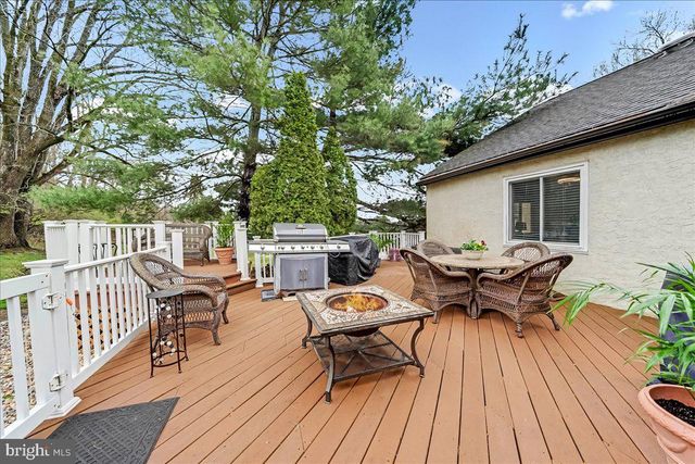 474 RIDGE LN, Springfield, PA 19064