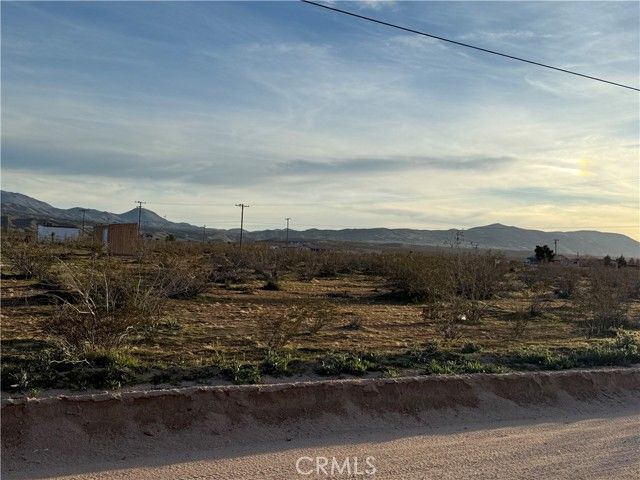 25733 Lancelet Street, Apple Valley, CA 92307