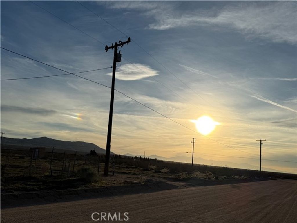 25733 Lancelet Street, Apple Valley, CA 92307