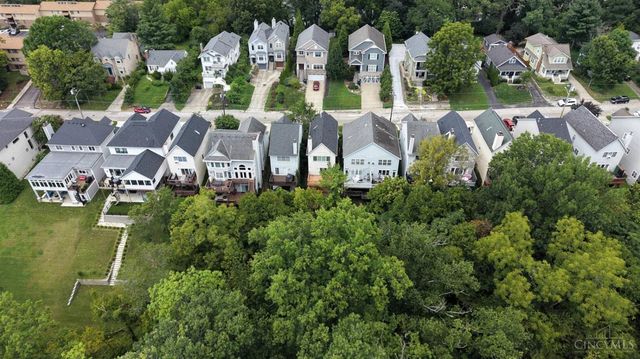 520 Missouri Avenue, Cincinnati, OH 45226