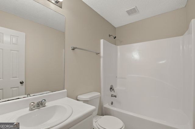 310 Espana Street, South Fulton, GA 30349
