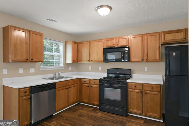 310 Espana Street, South Fulton, GA 30349