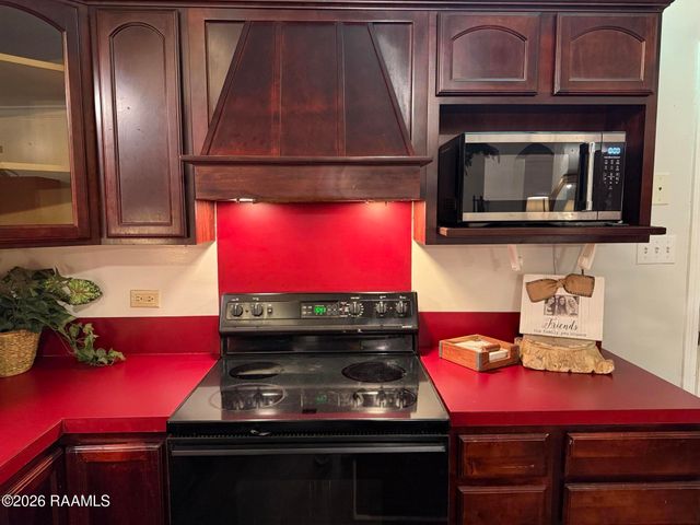 1101 Lemaire Street, New Iberia, LA 70560