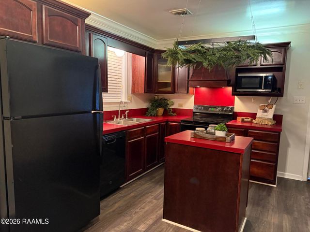 1101 Lemaire Street, New Iberia, LA 70560