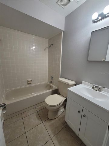9900 SWEEPSTAKES LANE 3, Orlando, FL 32837