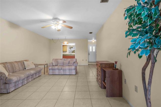 1432 MEDITERRANEAN DRIVE 1B, Punta Gorda, FL 33950