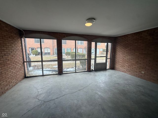 5158 Brendonshire Court, Indianapolis, IN 46226