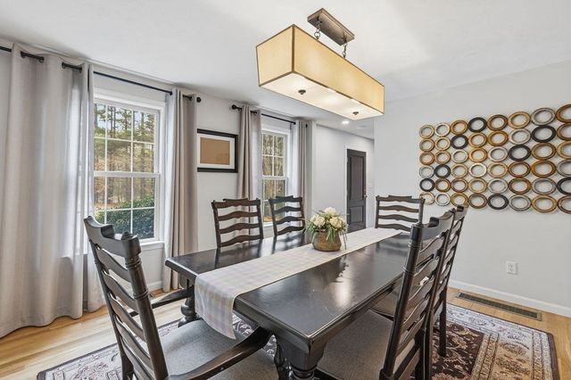 159 High St, Carver, MA 02330