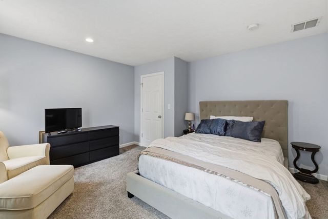 159 High St, Carver, MA 02330