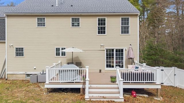 159 High St, Carver, MA 02330