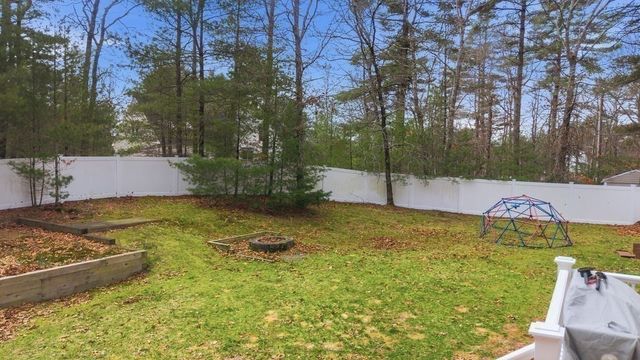 159 High St, Carver, MA 02330