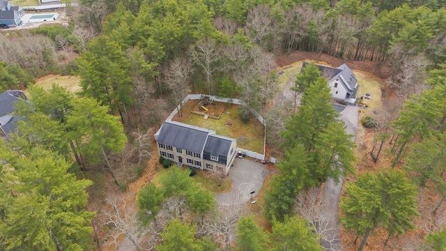 159 High St, Carver, MA 02330