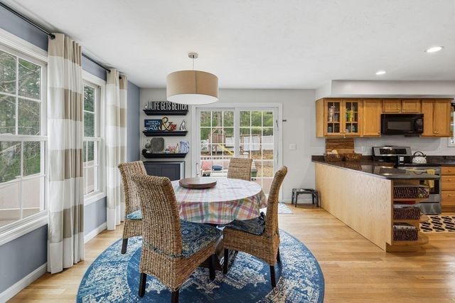 159 High St, Carver, MA 02330