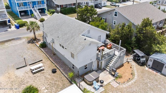 805 Carolina Beach Avenue N, Carolina Beach, NC 28428