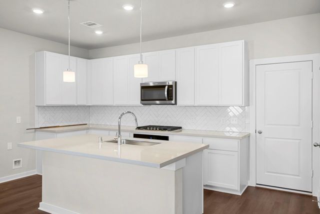 1907 Stargazer Lane, Angleton, TX 77515