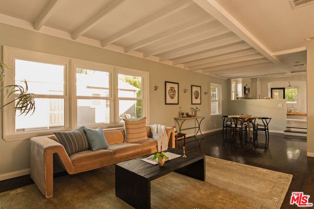 4954 Mammoth Avenue, Sherman Oaks, CA 91423