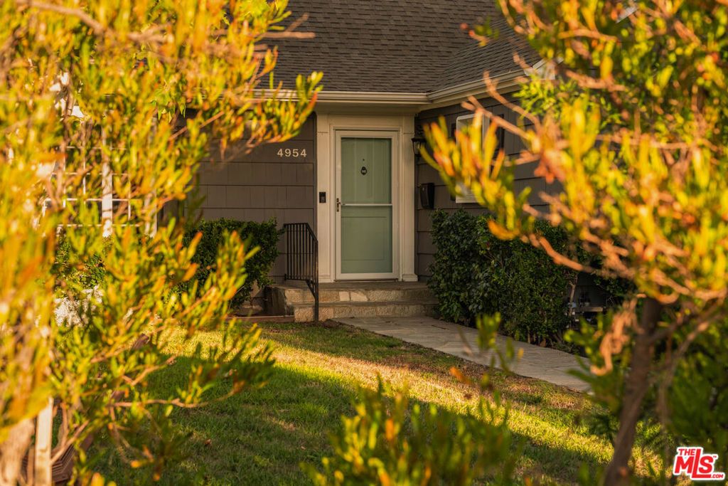 4954 Mammoth Avenue, Sherman Oaks, CA 91423 — photo 3
