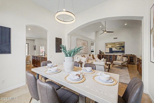 875 W BEECHNUT Drive, Chandler, AZ 85248