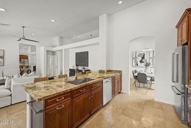 875 W BEECHNUT Drive, Chandler, AZ 85248