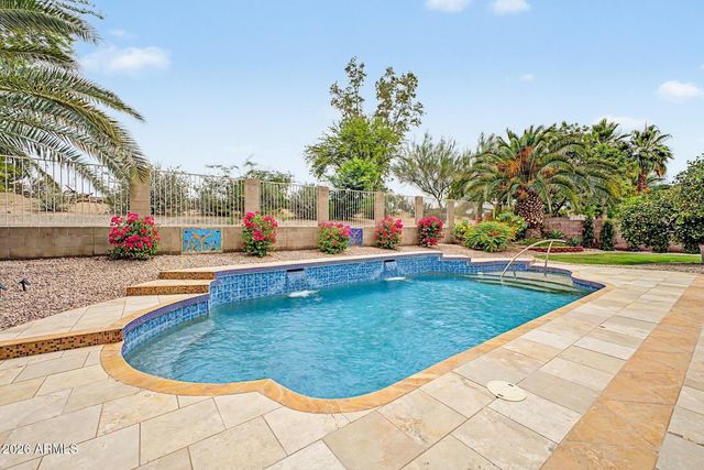 875 W BEECHNUT Drive, Chandler, AZ 85248
