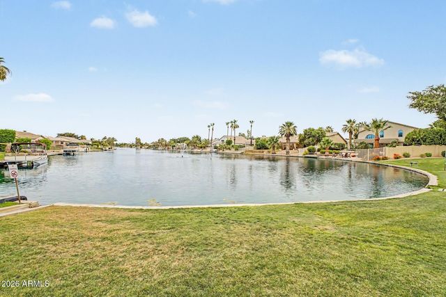 875 W BEECHNUT Drive, Chandler, AZ 85248