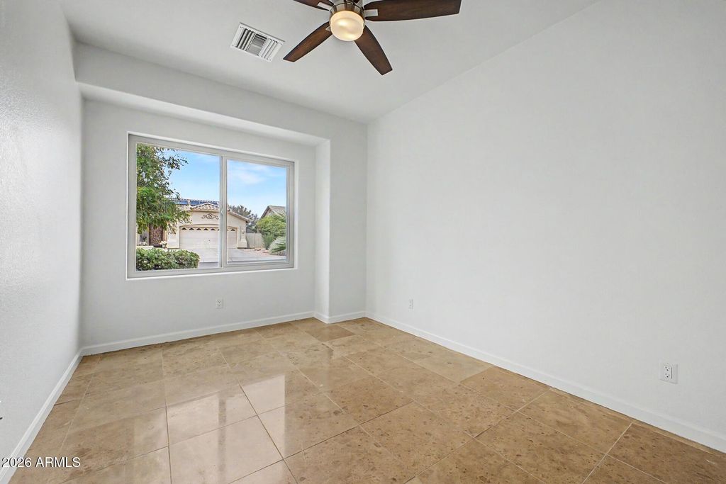 Image 33 of property listing at 875 W BEECHNUT Drive, Chandler, AZ 85248