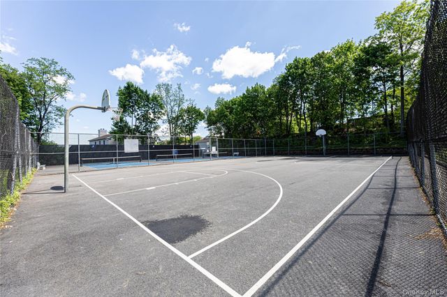 65 McKinley Avenue C2-9, White Plains, NY 10606