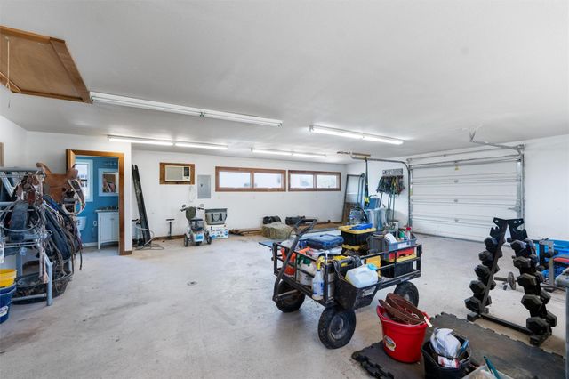 650 Farris Ranch RD, Georgetown, TX 78633